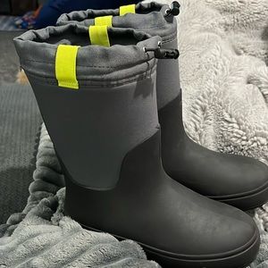 Boys Cat & Jack winter boots